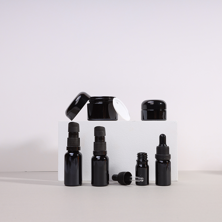 Empty custom 5ml 10ml 15ml Black mini cosmetic liquid essential oil bottle serum glass dropper bottle