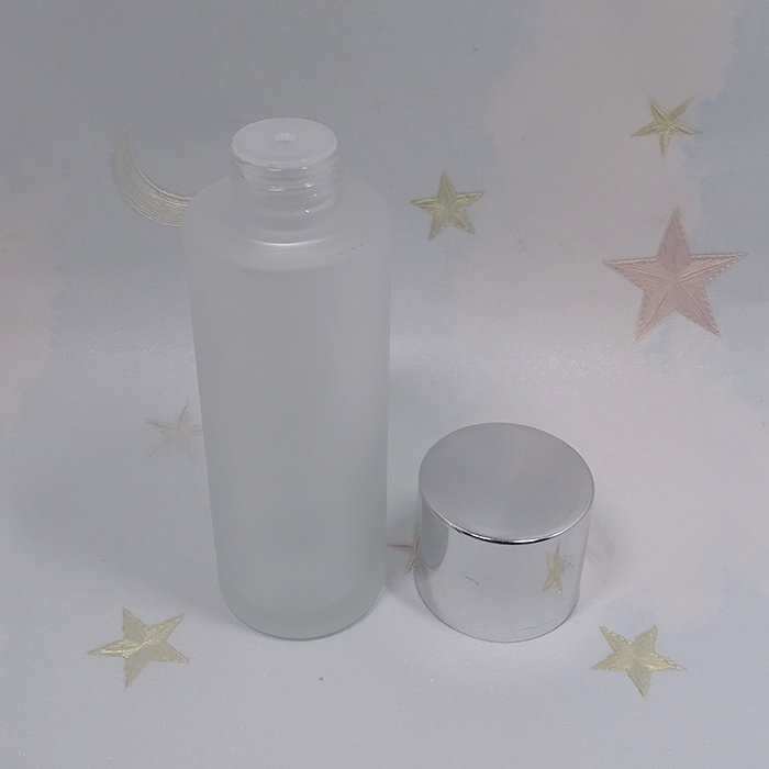 Empty cylinder 100ml clear frosted cosmetic toner bottle for lotion packaging