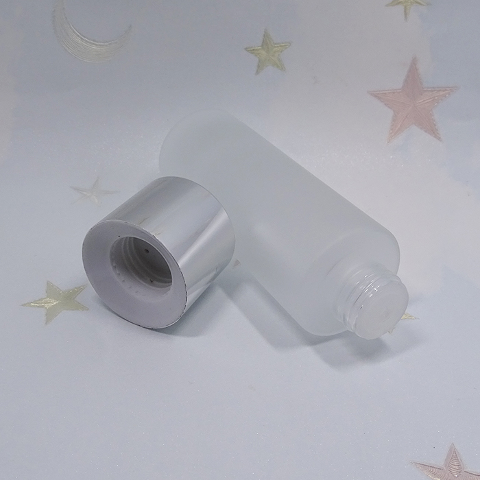 Empty cylinder 100ml clear frosted cosmetic toner bottle for lotion packaging