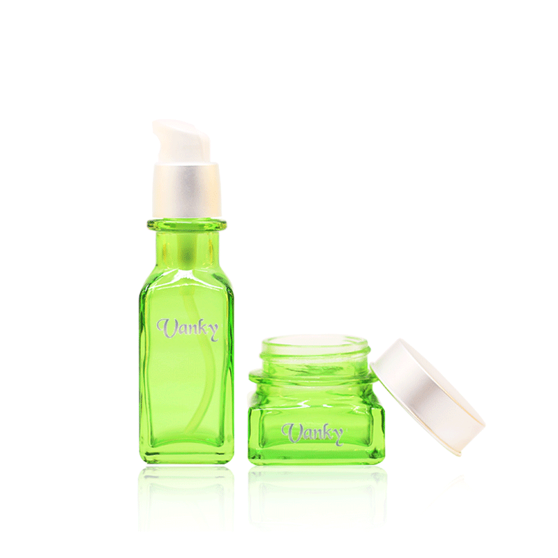 Empty frosted 30g 100g glass bottle with bamboo cap jar