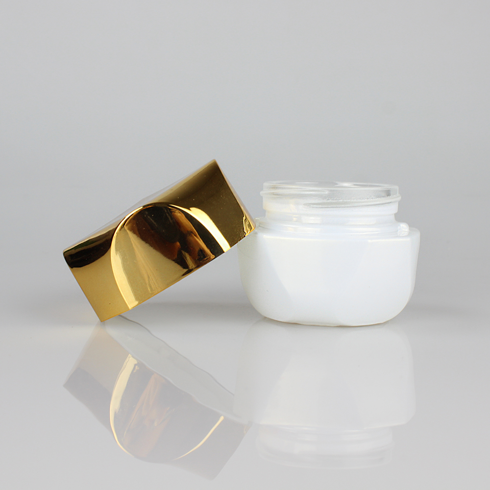 Empty glass cosmetic packaging of 40ml 60ml 100ml 120ml lotion pump bottle and the white cream jar in 30g with gold lid