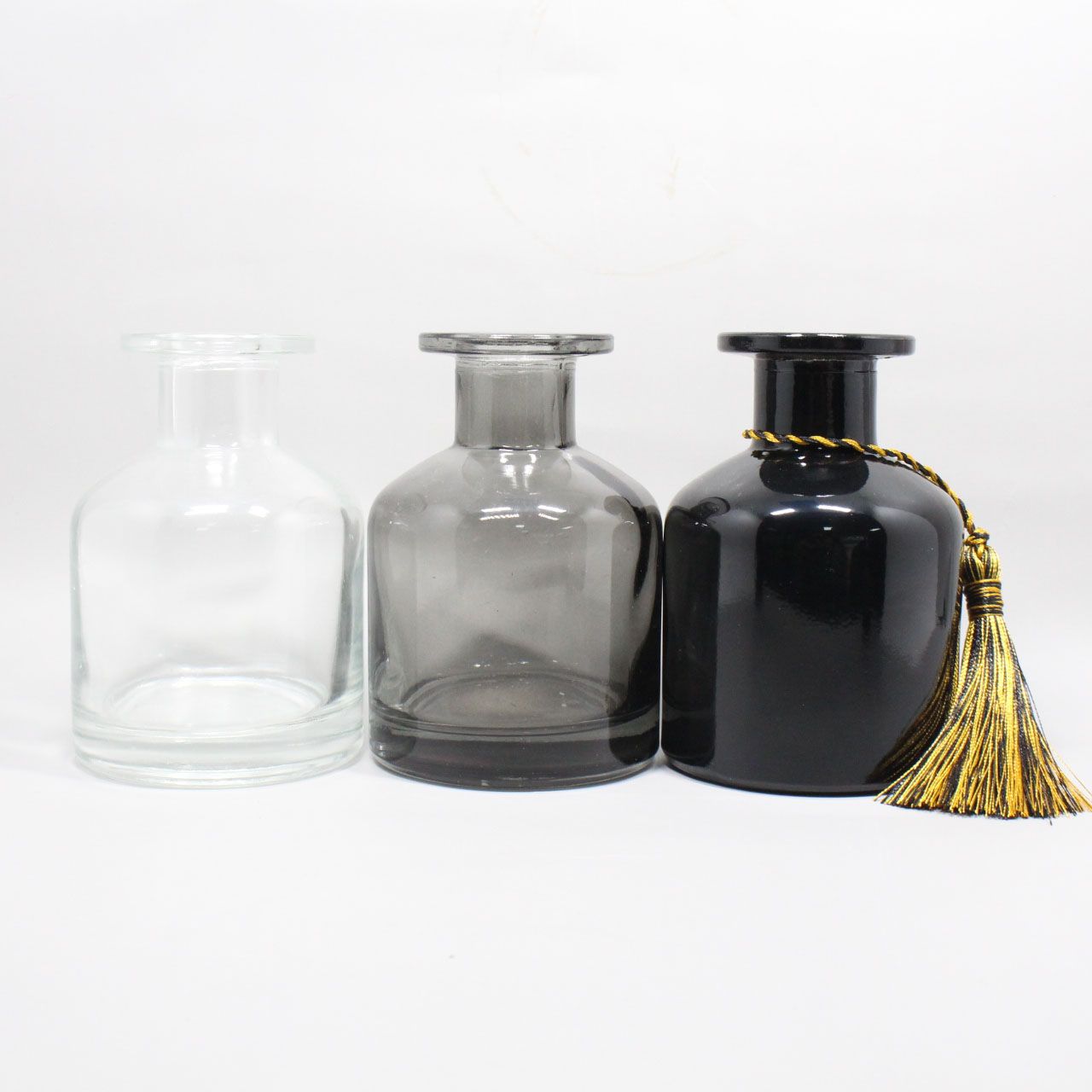 Empty hot sale round black glass aromatherapy reed diffuser fragrance glass bottle