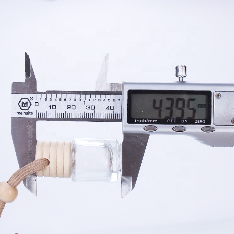 Empty round shaped mini 5ml hanging diffuser glass car air freshener perfume diffuser bottle