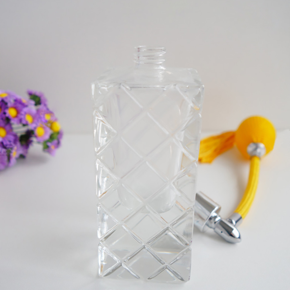 Empty wholesale 30ml glass perfume bottle with colourful airbag,perfume bottle crimping machine