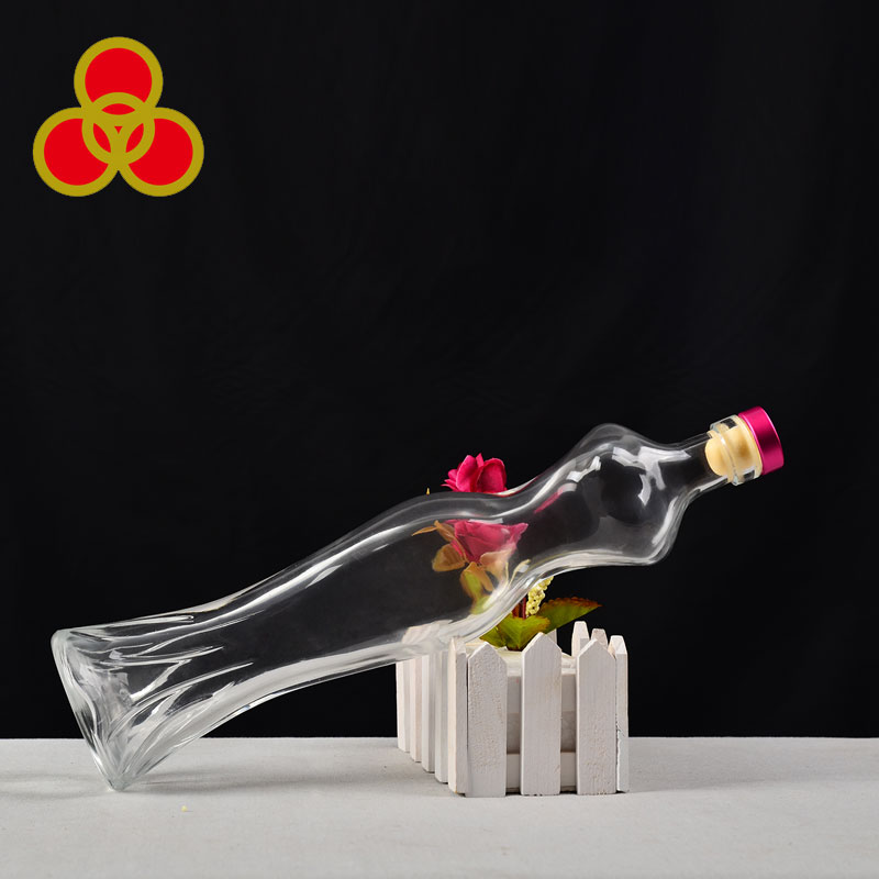 Engraved clear women body shaped glass empty liquor bottle