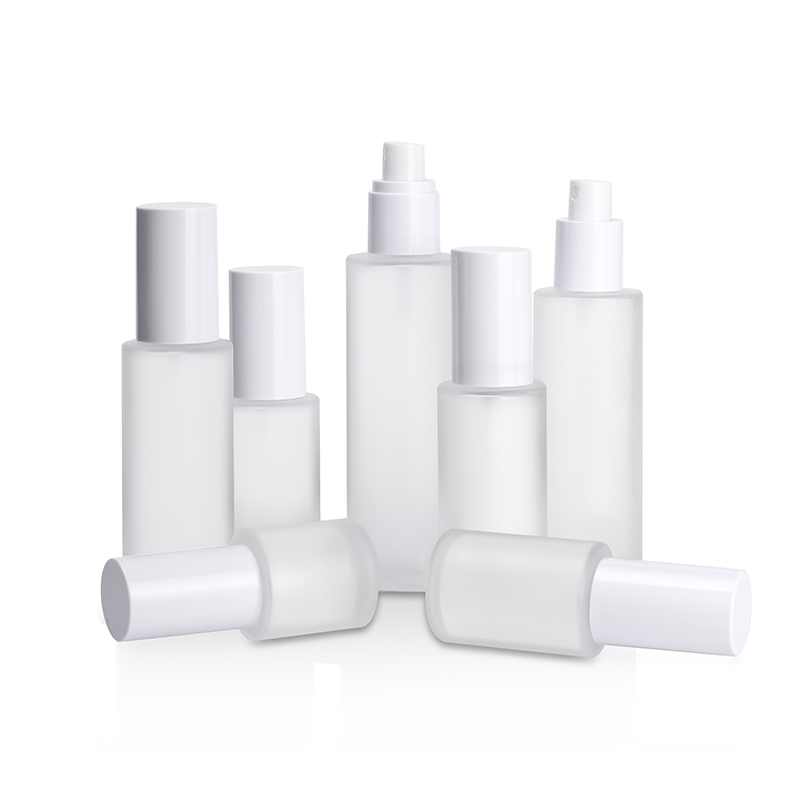 Essential Oil Flat Shoulder 20ml 30ml 40ml 50ml 60ml 80ml 100ml 120ml Frosted Clear Glass Bottle with Lotion Pump Spraying Cap