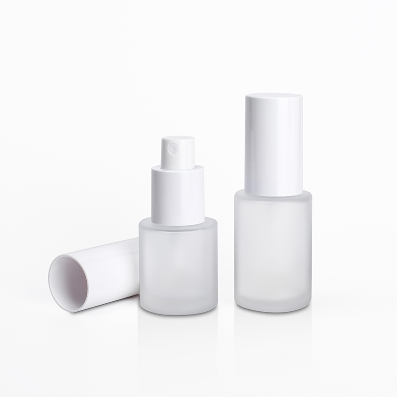 Essential Oil Flat Shoulder 20ml 30ml 40ml 50ml 60ml 80ml 100ml 120ml Frosted Clear Glass Bottle with Lotion Pump Spraying Cap
