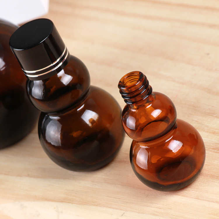 Essential Oil Roller Empty Bottle China Factory Good Quality 15ml Glass Products Amber 10ml 30ml 100ml Black 500 Screw Cap NJ