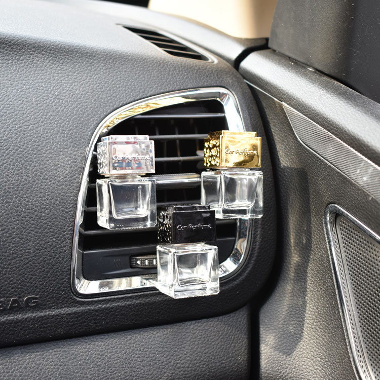 Essential Oils Air Freshener Auto Ornament Car-styling High Quality Perfume Storage Bottle Car Perfume Bottle