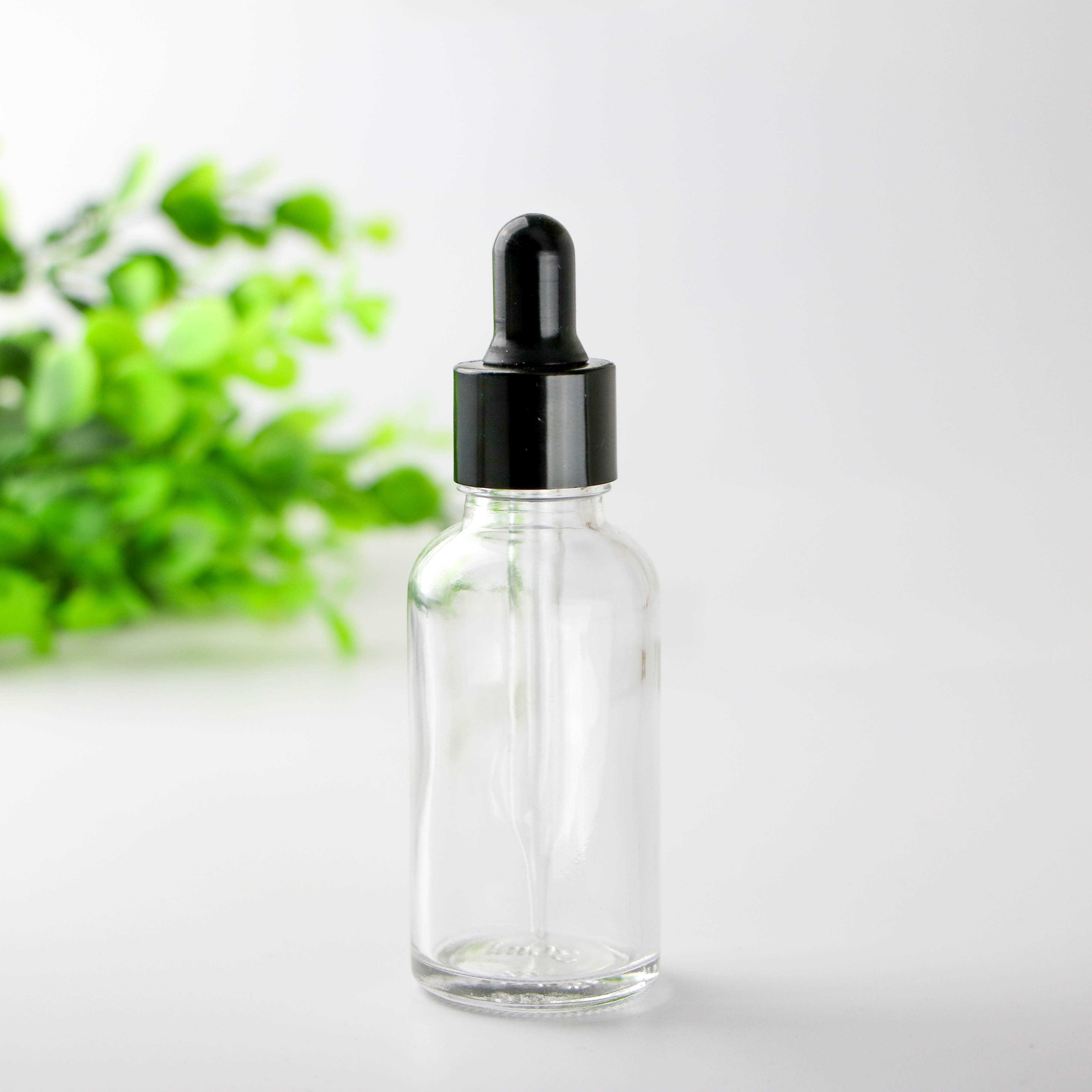 European hot sale e liquid round transparent green blue glass dropper bottle with childproof black cap