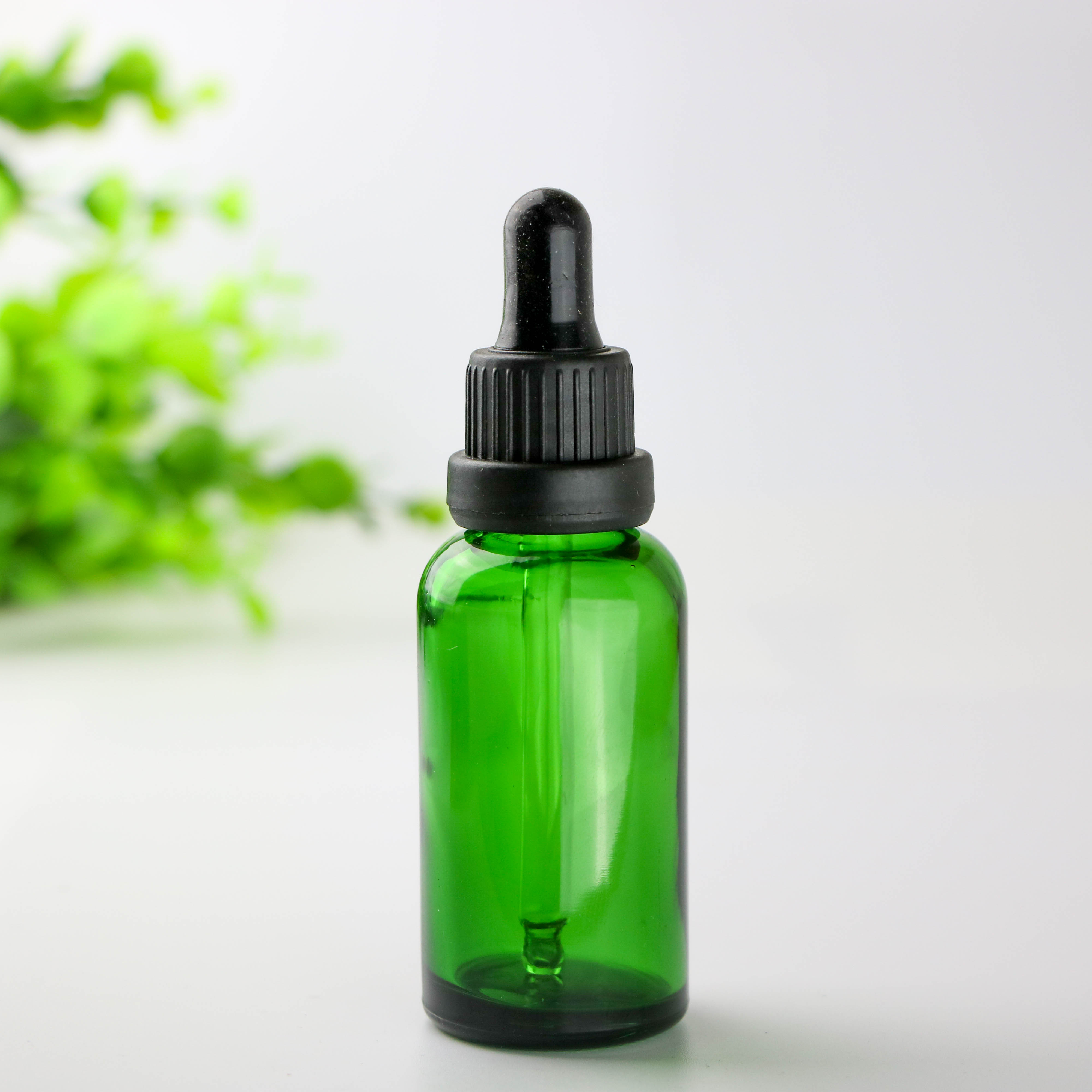 European hot sale e liquid round transparent green blue glass dropper bottle with childproof black cap