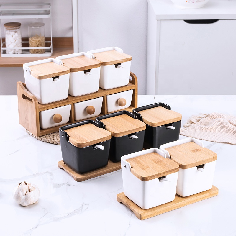 European-style ceramic seasoning pot set creative bamboo lid seasoning pot kitchen seasoning bottle oil and salt pot combination