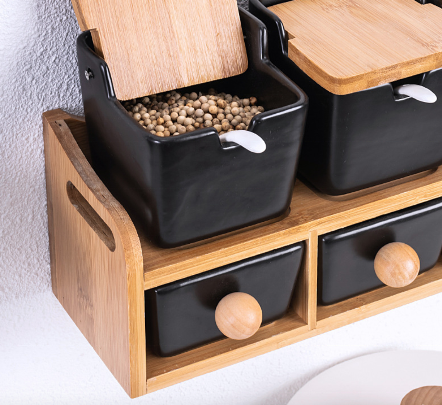 European-style ceramic seasoning pot set creative bamboo lid seasoning pot kitchen seasoning bottle oil and salt pot combination