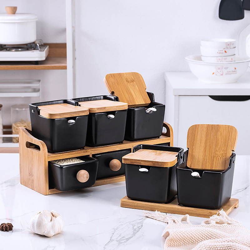 European-style ceramic seasoning pot set creative bamboo lid seasoning pot kitchen seasoning bottle oil and salt pot combination