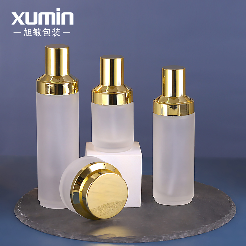 Excellent quality latest glass cosmetic bottle set, frosted glass cosmetic bottle and jar,cosmetics cream glass bottles and jars