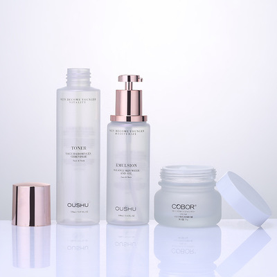 Excellent quality latest glass cosmetic bottle set glass cosmetic bottle and jar cosmetics cream glass bottles and jars