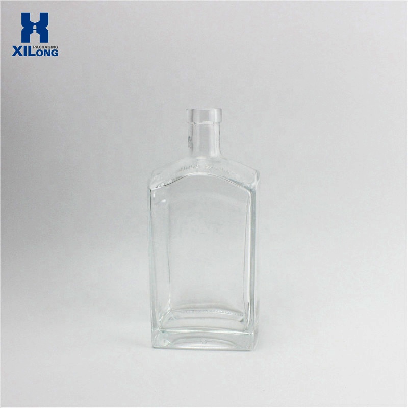Factory Cheap Price Clear Super Flint 750Ml Vodka Whisky Glass Liquor Bottle With Cork
