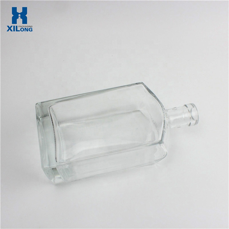 Factory Cheap Price Clear Super Flint 750Ml Vodka Whisky Glass Liquor Bottle With Cork