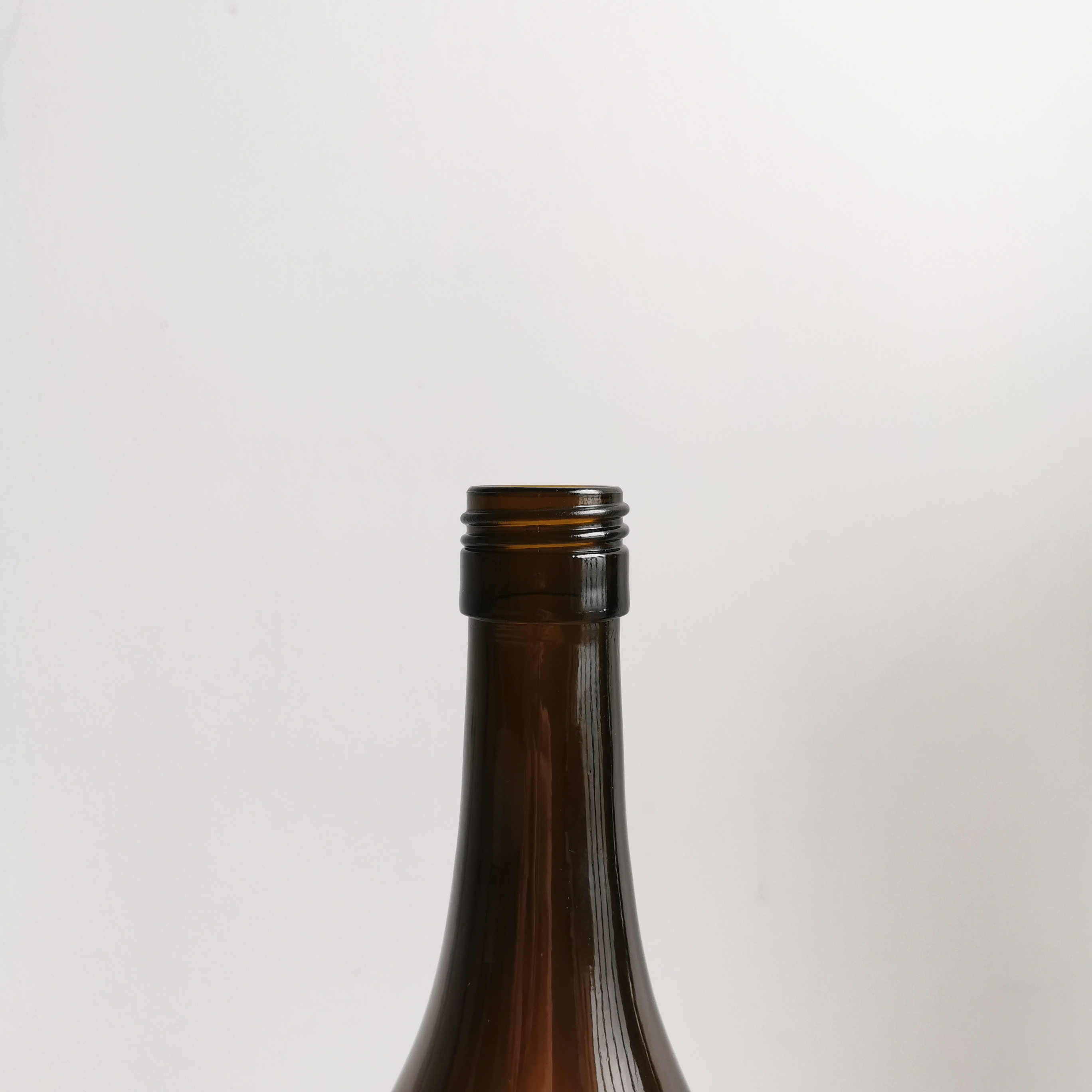 Factory Direct Sales 750ml Green Brown Champagne Glass Bottles Empty Wine Glass Bottle For Sale