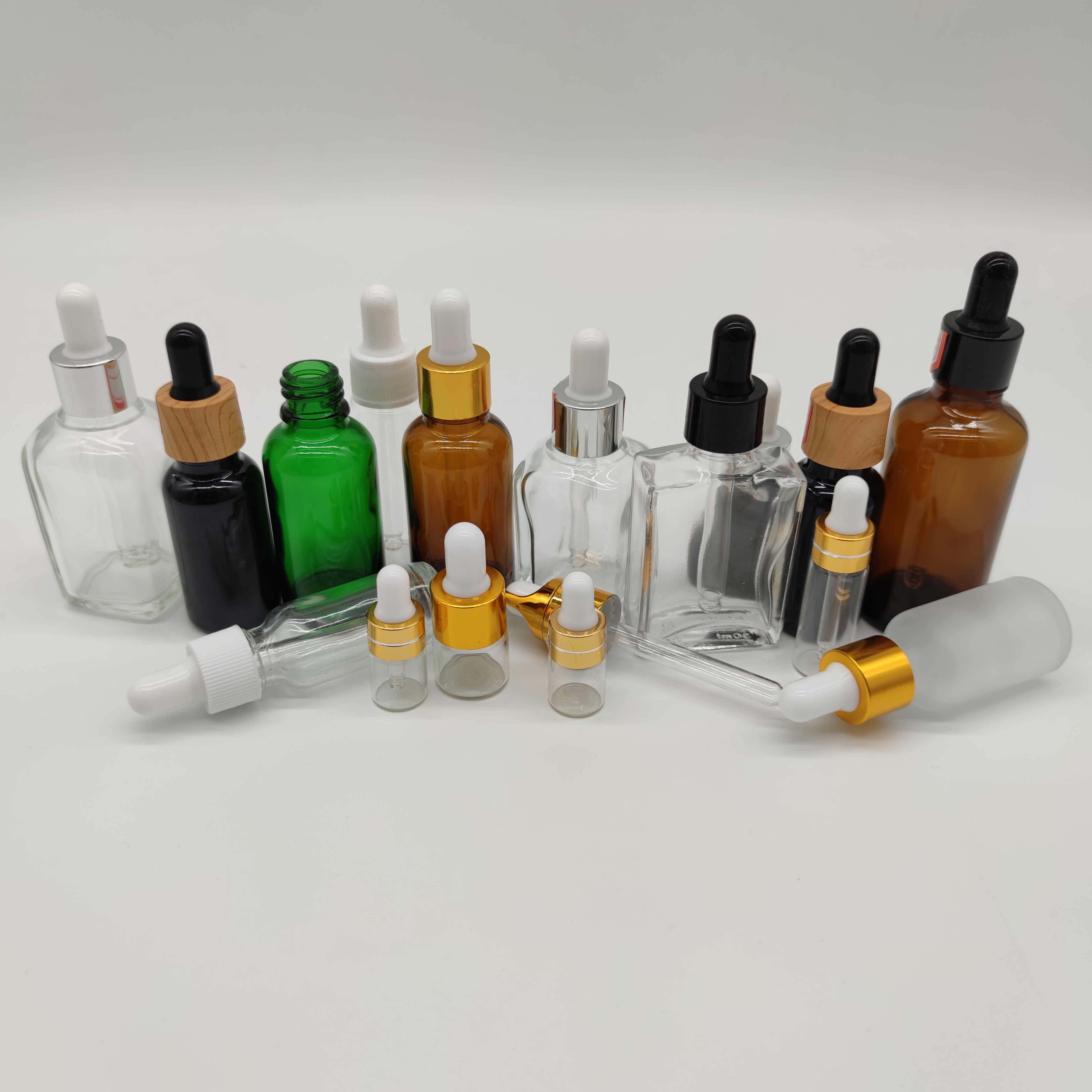 Factory Direction Personal Care Essential Oil Bottle Liquid Clear Frosted black glass bottles with childproof dropper
