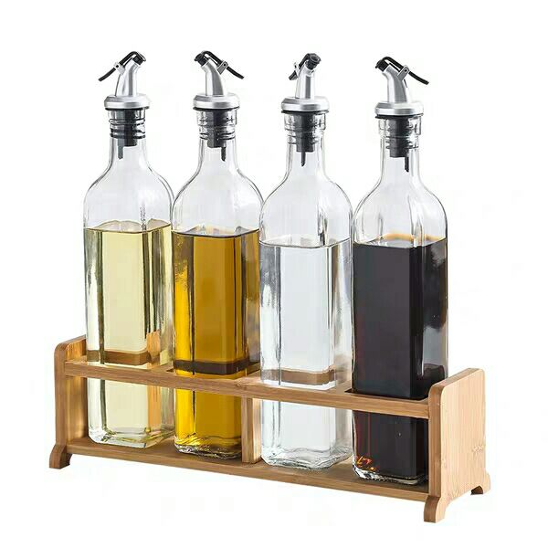Factory Manufactured Wholesale Empty Vinegar Glass with Spray Pourer Lid Olive Oil Bottle