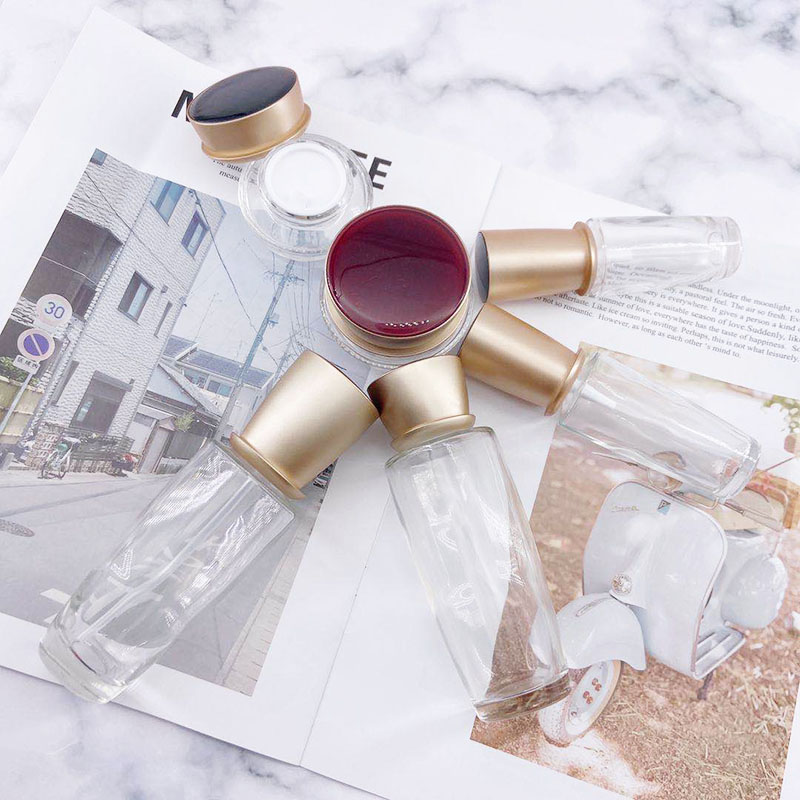 Factory New Inventions Customized Cosmetic Packaging Clear Glass Bottles and Jar With Pump Cap