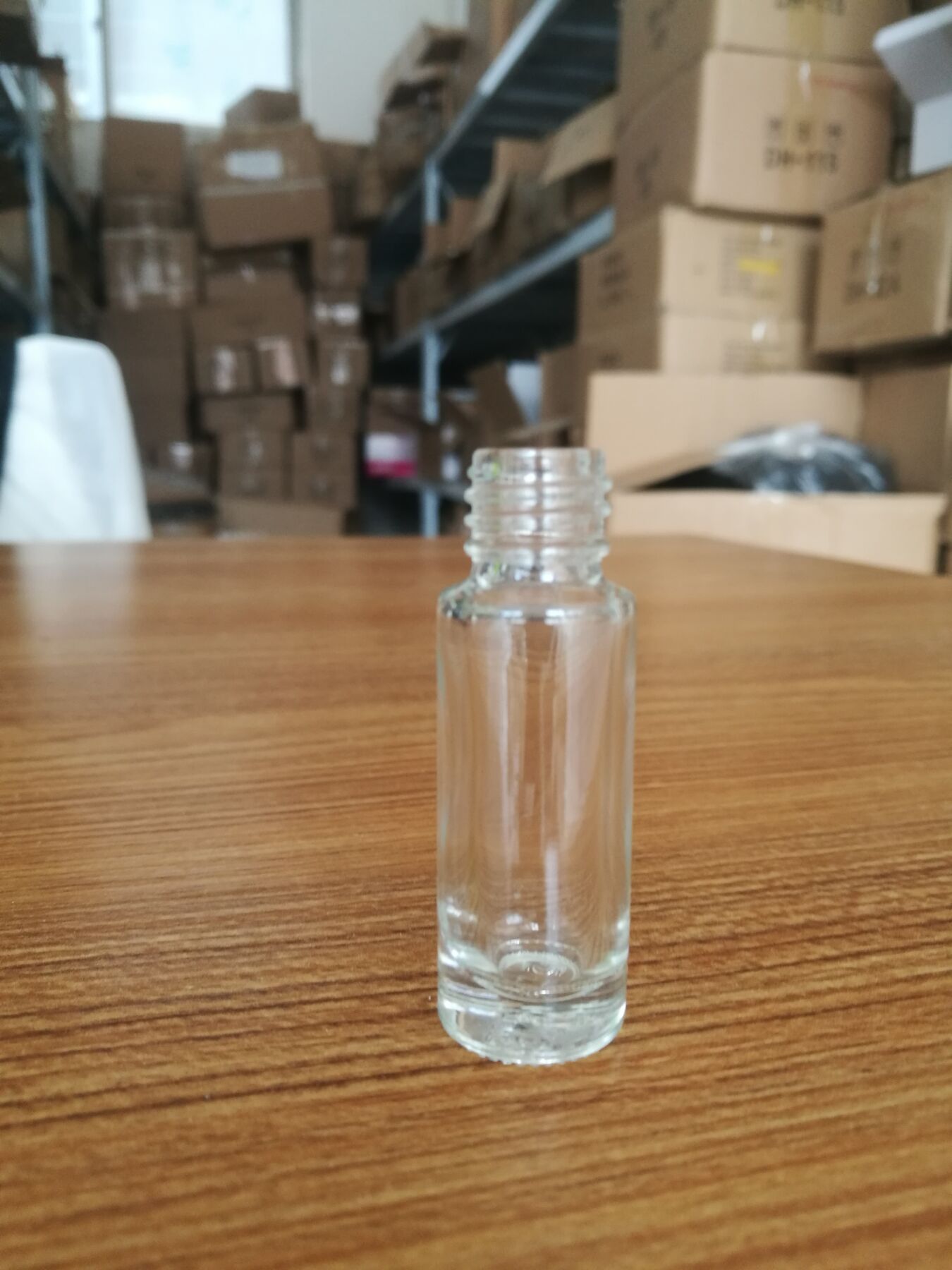 Factory OEM customized 15ml 30ml 50ml square shaped perfume bottle with spray