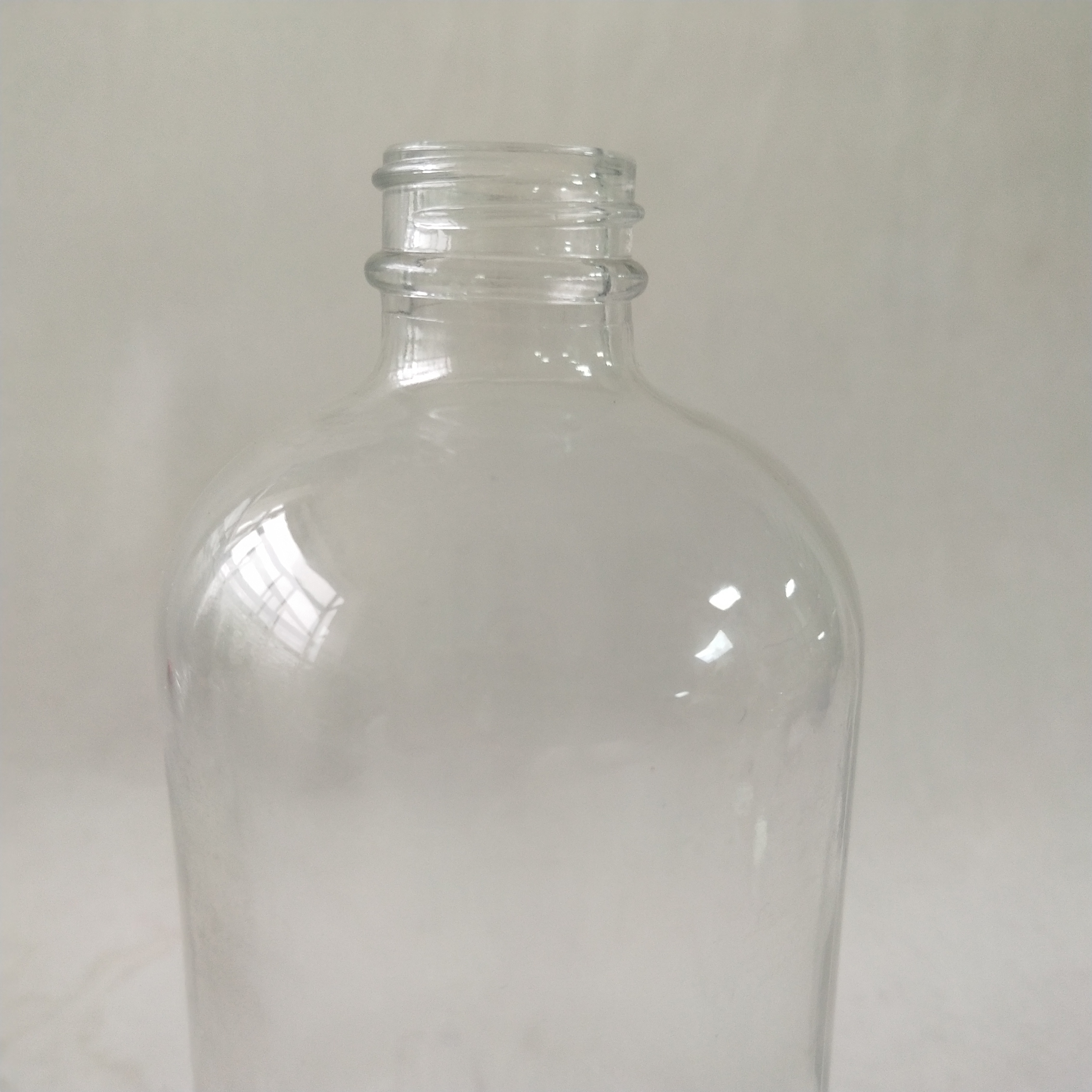 Factory Price 250 ml 500 ml 1000 ml Amber Juice Round Shape Boston Glass Bottles With Aluminum Lids