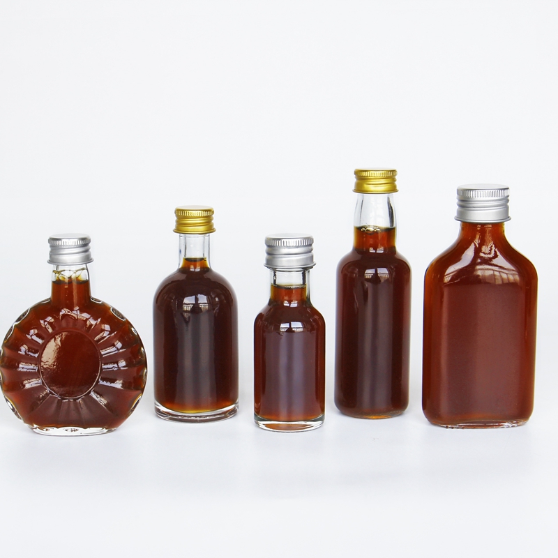 Factory Price 30ml/50ml/100ml Mini Glass Liquor Bottle With Aluminium Screw Sealing Cap For Wine Whisky