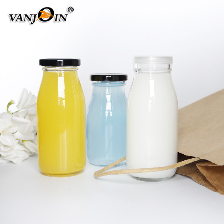 Factory Price 320ml Glass Milk Bottles With Plastic Lid For Cold Pressed Juice/coffee