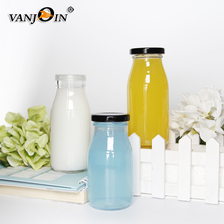 Factory Price 320ml Glass Milk Bottles With Plastic Lid For Cold Pressed Juice/coffee