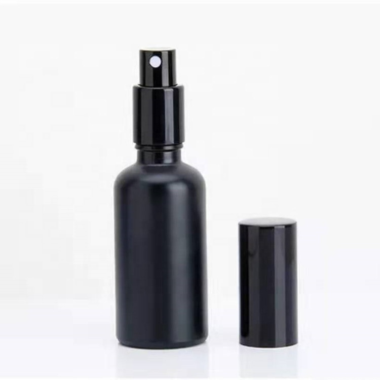 Factory Price 5ml 10ml 15ml 20ml 30ml 50ml 100ml Matte Black Essential Oil Glass Bottle with Gold Cap Pump Sprayer