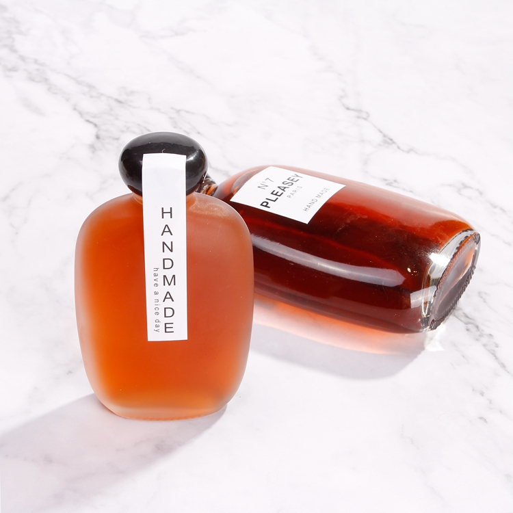 Factory Price Drinkware Lead Free Glass Bottle 100ml 200ml Lids Hip Flask For Cold Brew Glass Container