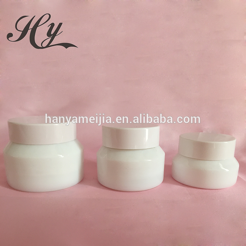 Factory Price Glass Cosmetic Sifter Jar