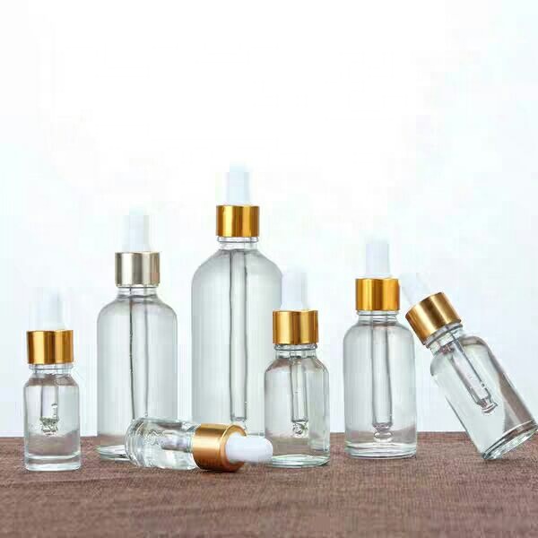 Factory Produced Wholesale Hot Sale Glass Essential Oil Bottle with Spray/Pump
