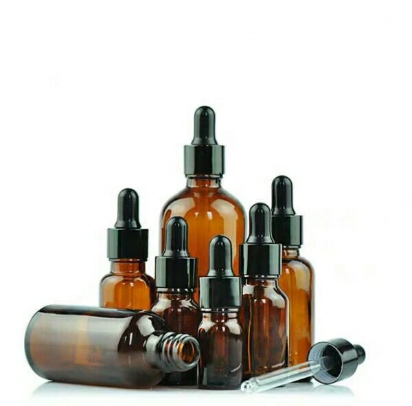 Factory Produced Wholesale Hot Sale Glass Essential Oil Bottle with Spray/Pump