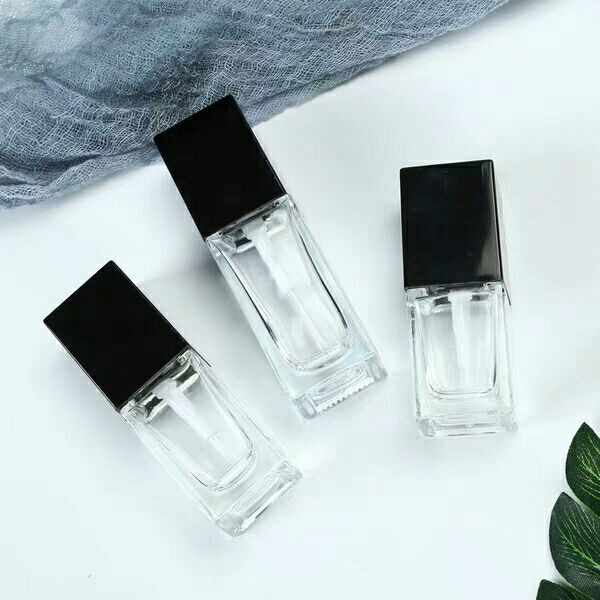 Factory Produced Wholesale Square Mini Refillable Perfume Pump Spray Glass Bottle