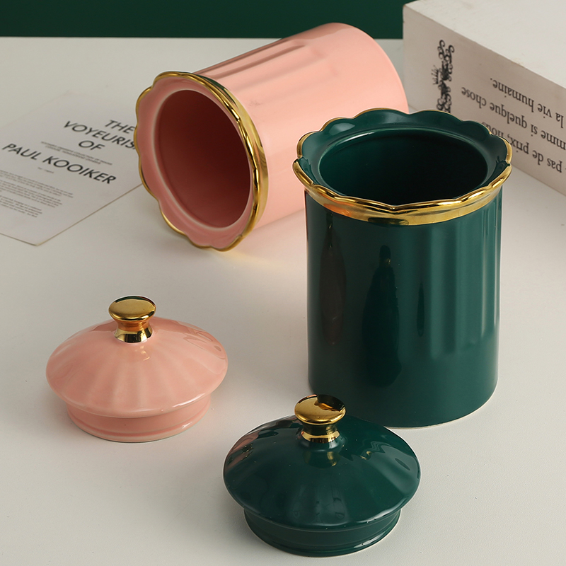 Factory Sale Various Widely Used ceramics Sealed tank storage bottles & jars kitchen storage