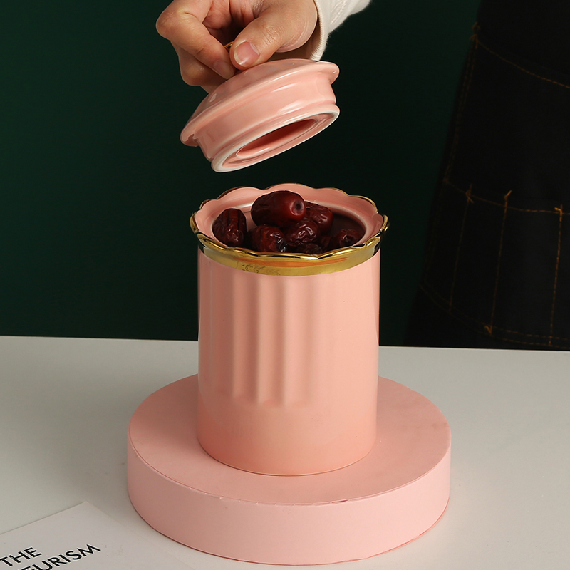 Factory Sale Various Widely Used ceramics Sealed tank storage bottles & jars kitchen storage