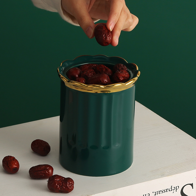 Factory Sale Various Widely Used ceramics Sealed tank storage bottles & jars kitchen storage