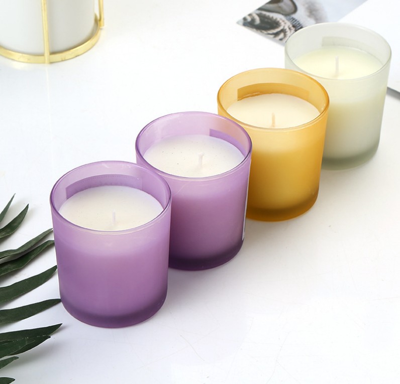 Factory Sell Empty Glass Candle Cup Scented Candle Transparent Candlestick Glasses