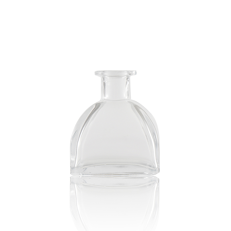 Factory Supplier 50ml Aroma Empty Aromatherapy Products Essential Oils Aromatherapy Diffuser Clear Glass Bottles