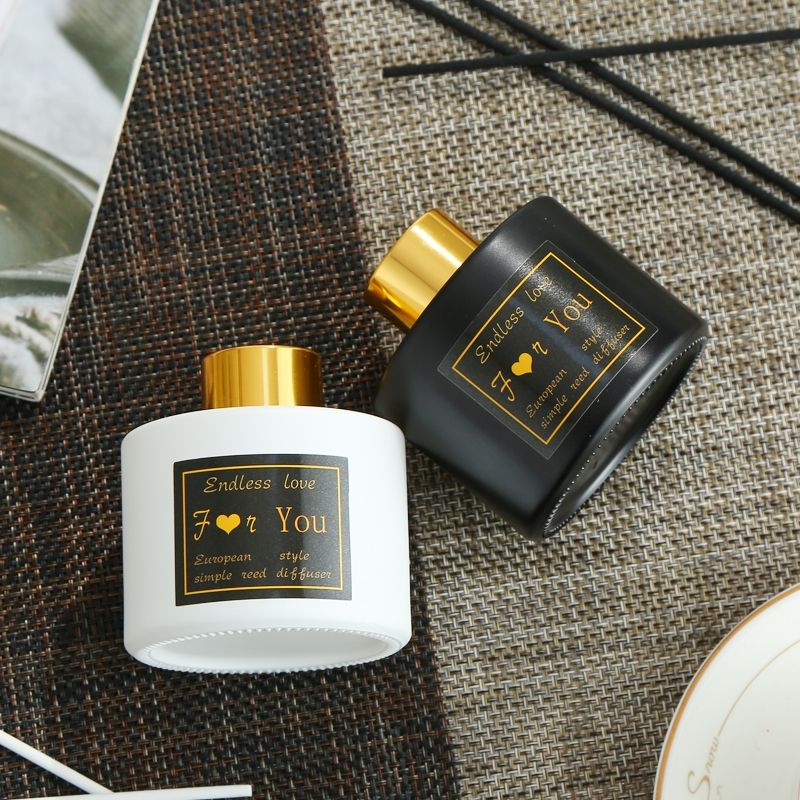 Factory Supplier Cylinder Simple Style Empty Car Diffuser Bottle