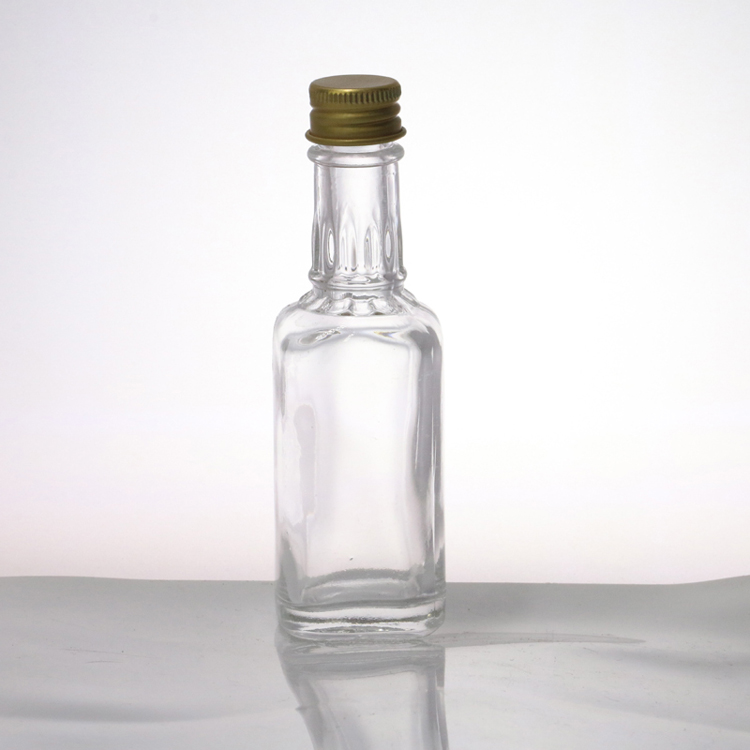Factory Wholesale 50ml Mini Glass Xo Bottle Alcoholic Beverage Bottle