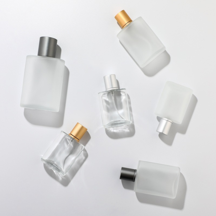 Factory Wholesale Glass Frosted Bottle Spray Color Can Be Customized Square Spray 30ml 100ml Glass Bottle For Perfume Bottle