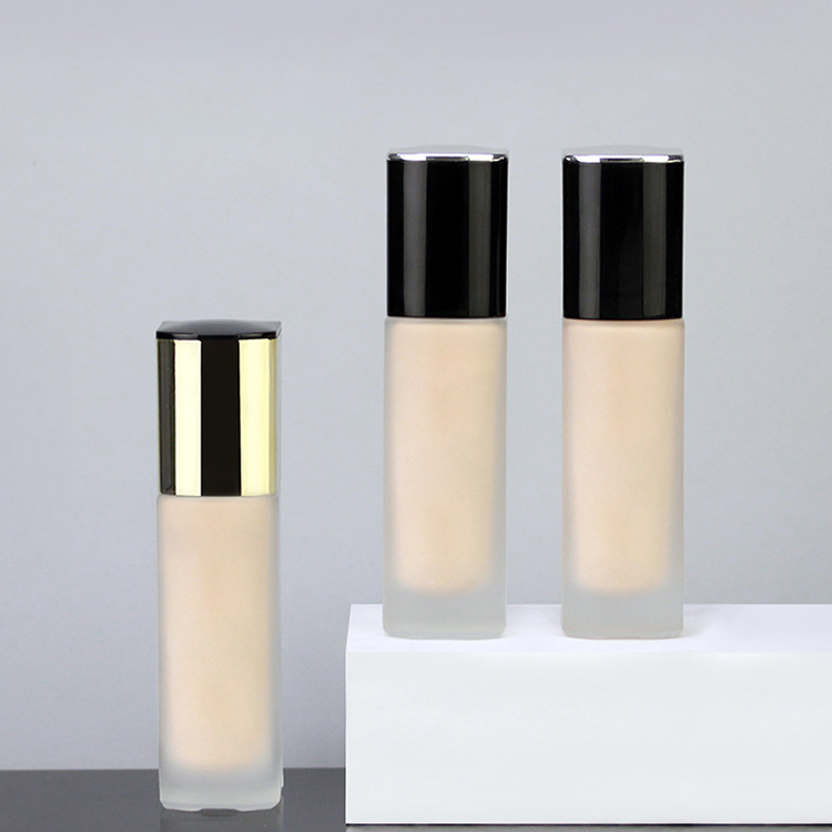 Factory customized 30ml square luxury white black golden lotion liquid foundation glass pump bottle