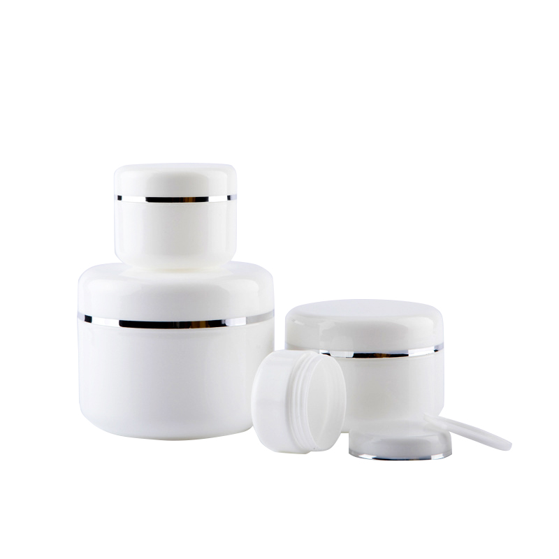 Factory direct 100g white PP cream mask facial jar with shinny silver line lid