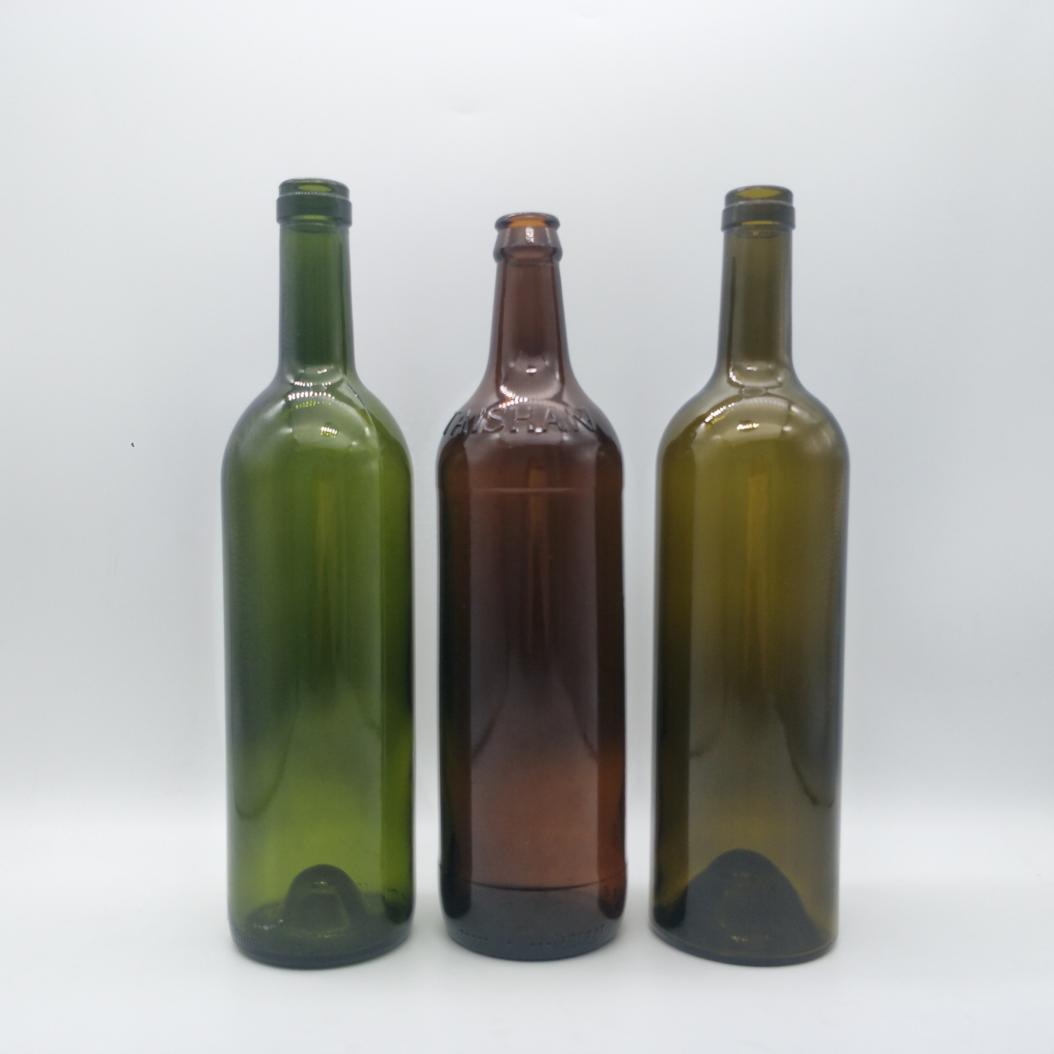 Factory direct sale empty 750ml glass wine bottles