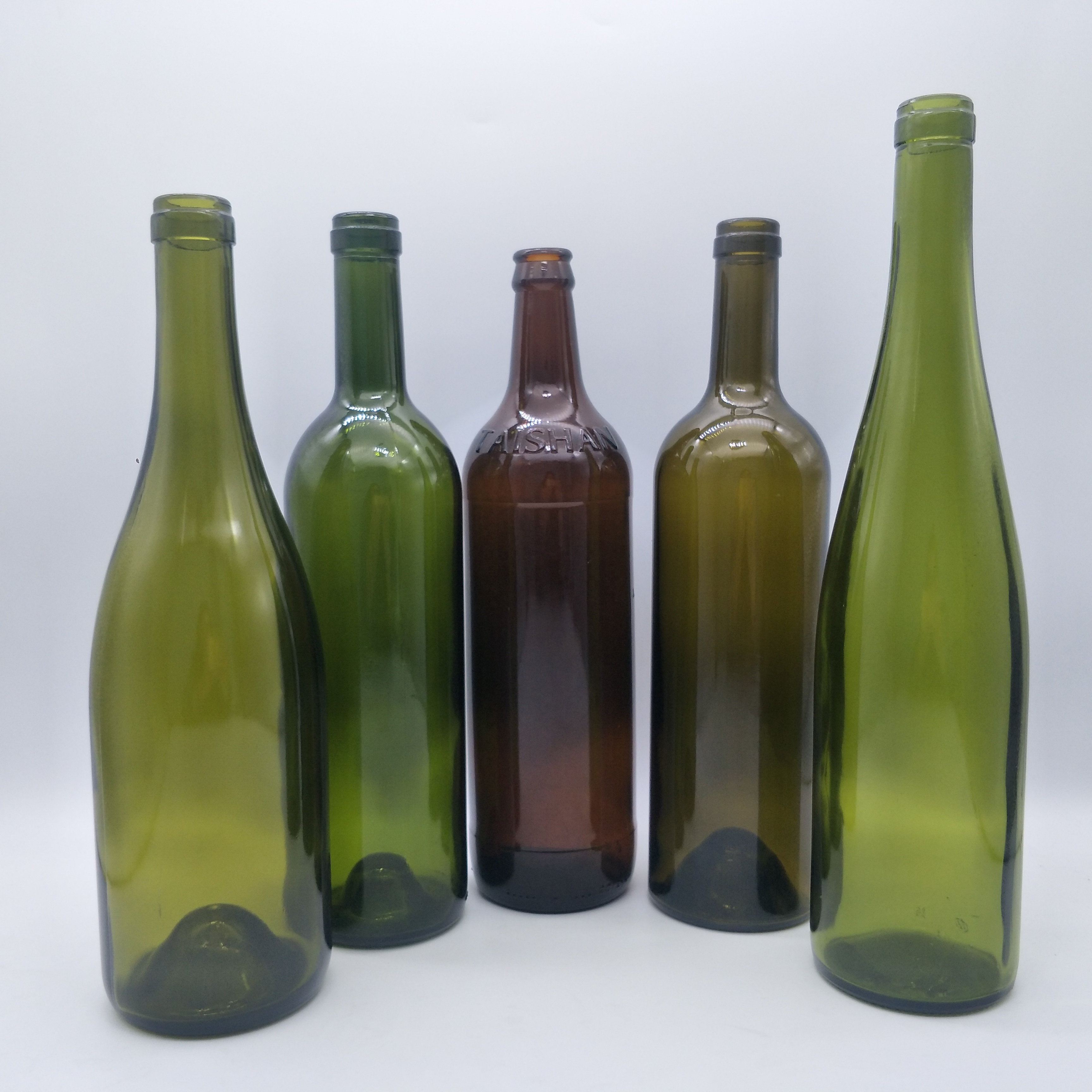 Factory direct sale empty 750ml glass wine bottles