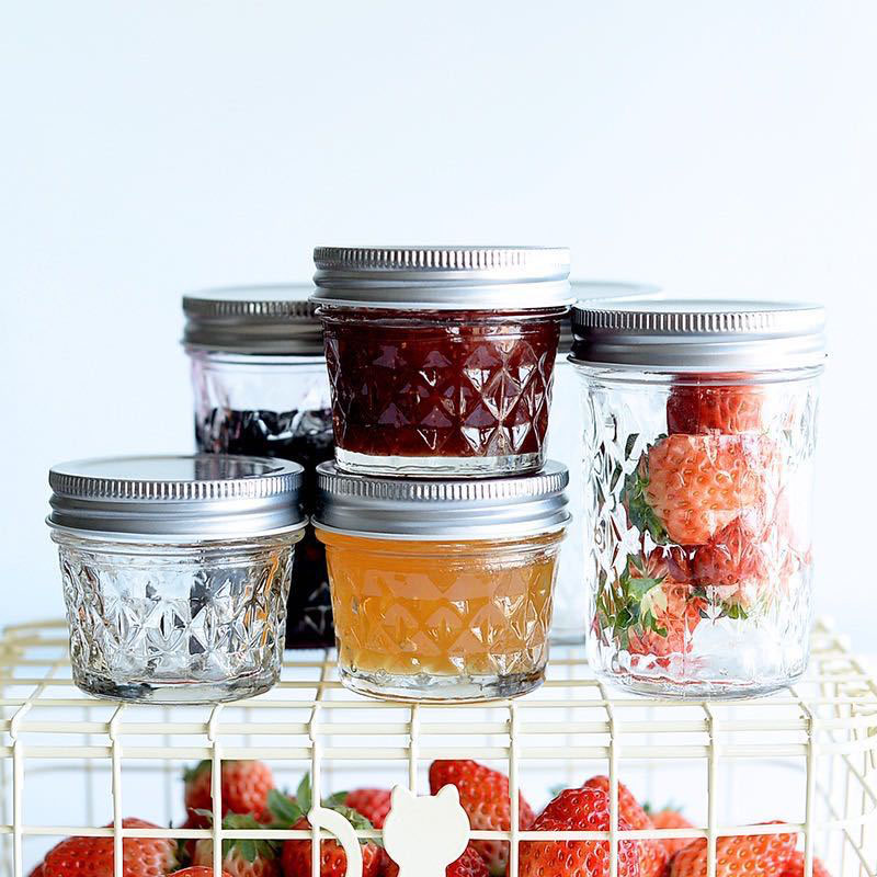 Factory direct sale round glass jar with iron lid storage jar glass honey jar